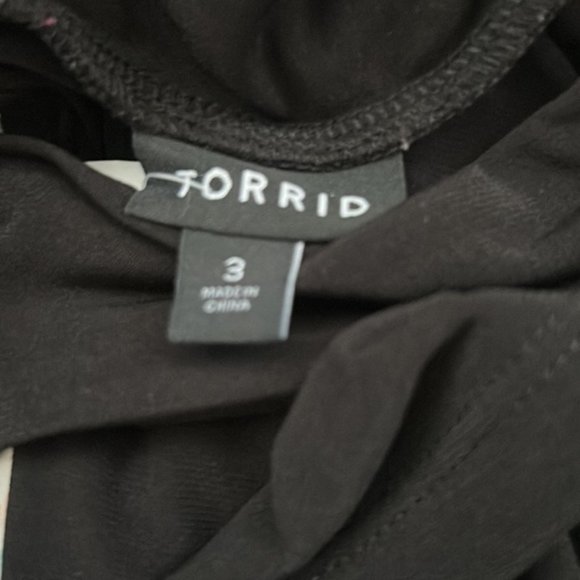 Torrid Black Minimalist Top  size 3x - Picture 5 of 5